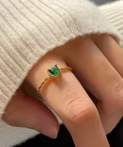 Gouden Ring met Smaragd – Luxe Elegantie & Verfijning – Dames