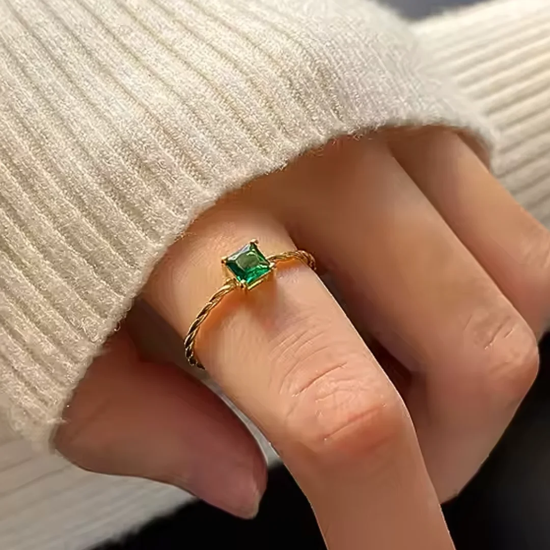 Gouden Ring met Smaragd – Luxe Elegantie & Verfijning – Dames