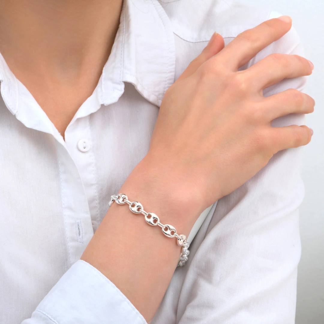 Zilveren koffieboon armband voor dames — Tijdloze elegantie — Trendy accessoire voor jouw look