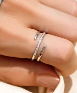 Alternative view of Bague Étreinte d'Amour