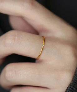Alternative view of Bague Simplicité Précieuse
