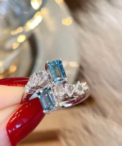 Alternative view of Bague Pierre en aigue marine​ argent