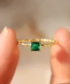 Alternative view of Gouden Ring met Smaragd – Luxe Elegantie & Verfijning – Dames