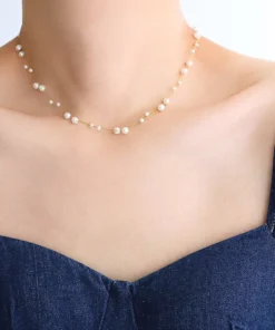 Lily parel choker ketting