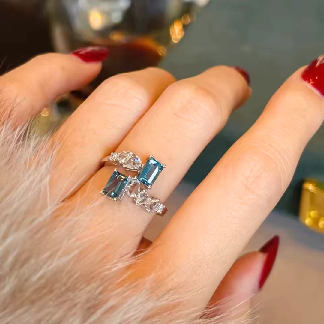 Zilveren ring met aquamarijn edelsteen