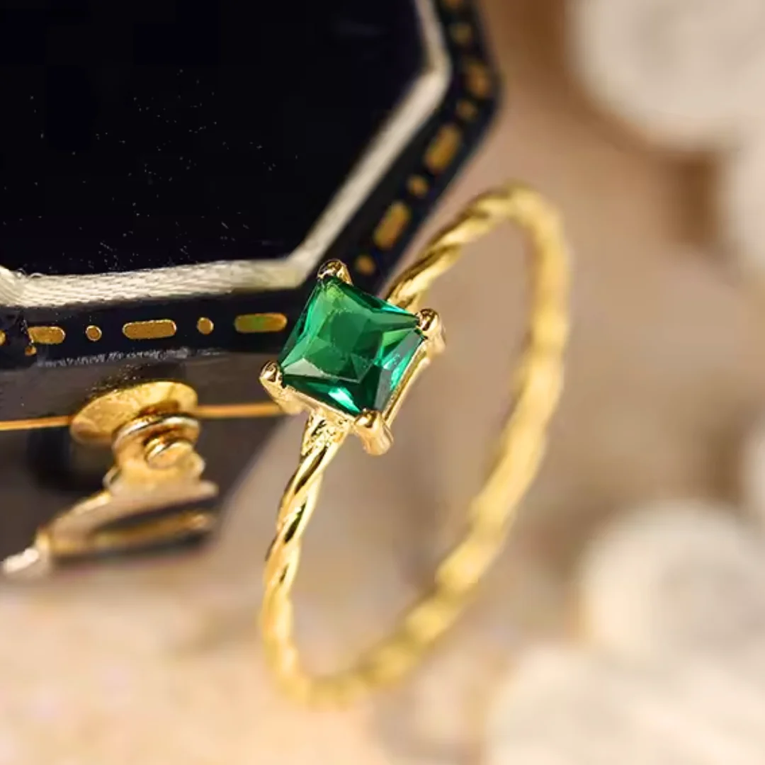 Gouden Ring met Smaragd – Luxe Elegantie & Verfijning – Dames - Afbeelding 3