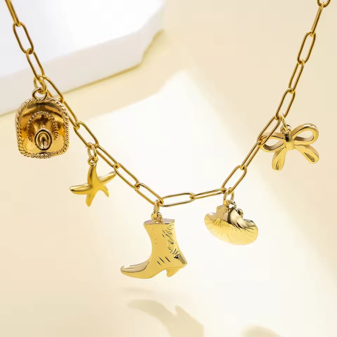 Gouden Dameshanger – elegant en verfijnd, tijdloos sieraad - Afbeelding 3